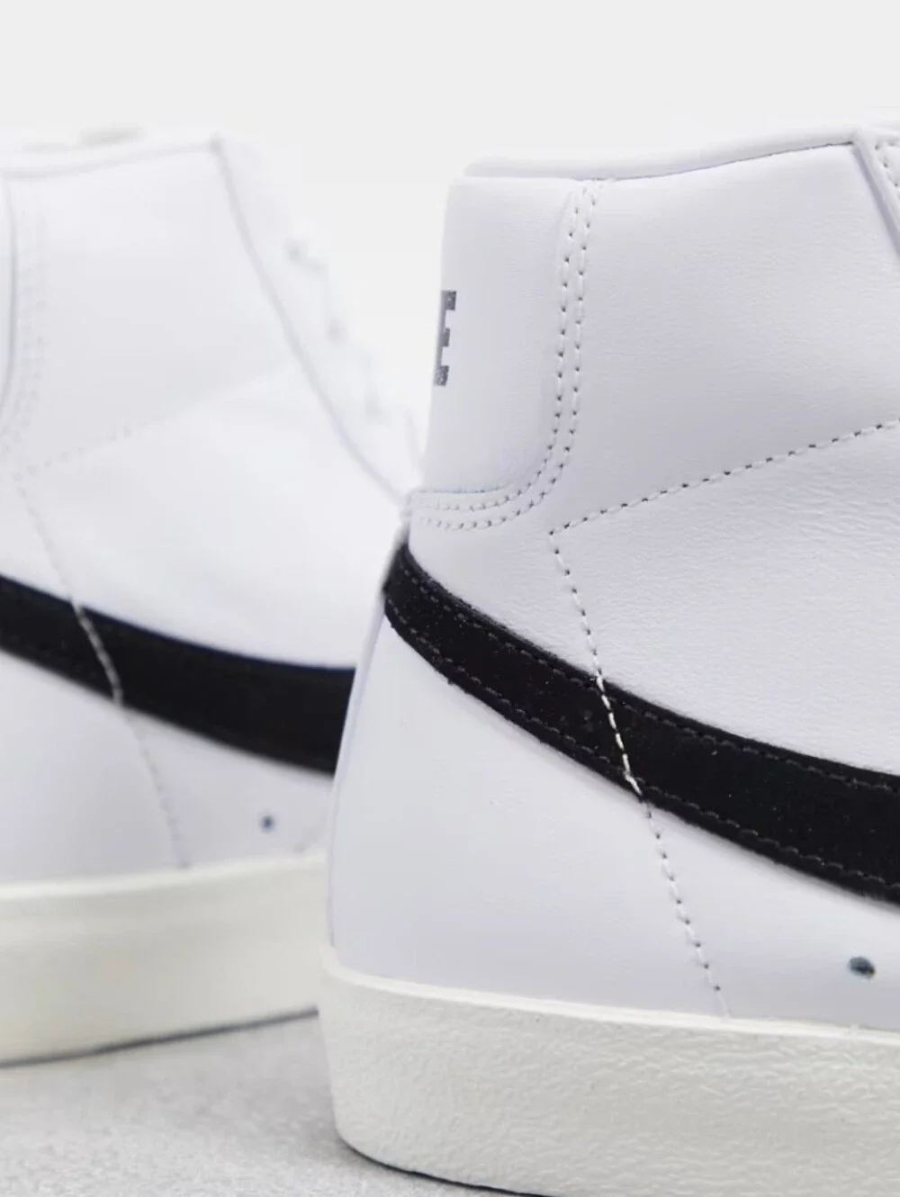 NWOB Nike Blazer Mid '77 Women's Leather Shoes White US 11 - Picture 8 of 15